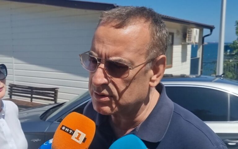 Чакъров преди срещата си с Ахмед Доган в „Росенец“: Народното събрание би следвало да попълни „домовата книга“
