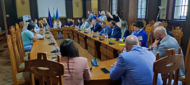 Двете ДПС със свои представители на консултациите на РИК Бургас, не се постигна съгласие