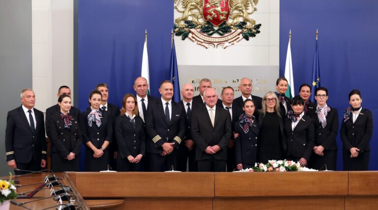 Наградиха екипажите, евакуирали българите от Ливан