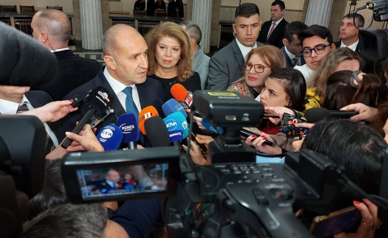 Радев: Първата партия трябва да поеме отговорността си и да състави правителство