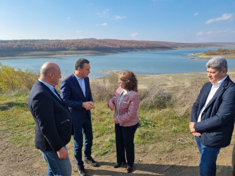 Коритарова: В язовирите има вода за 4-5 месеца, търсим пари за Порой и Ахелой /видео/