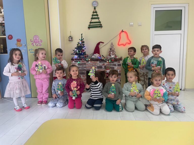 12-годишната Елза Дадурян запали искрата на доброто в сърцата на децата от ДГ „Ханс Кристиан Андерсен“ /снимки/