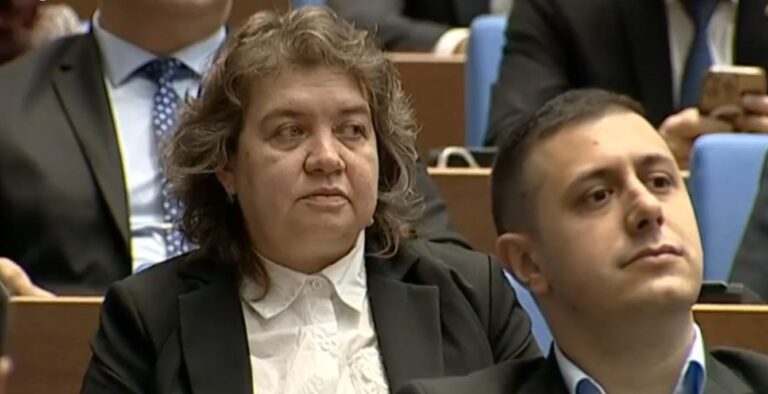 Рекорден 9-и опит за избор на председател на парламента /видео/