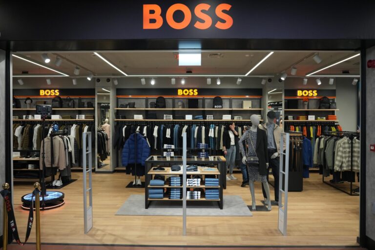 Официално откриха BOSS Orange в TriA City Centre /снимки/