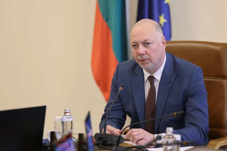 Росен Желязков нареди изграждането на връзка между системите на НАП и Митниците с камерите на АПИ