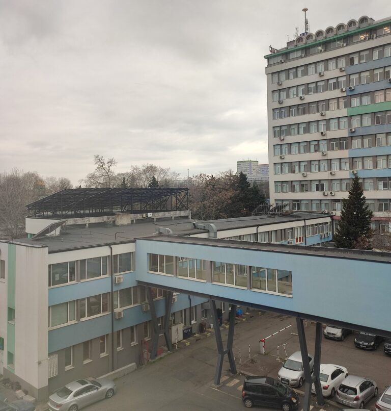 УМБАЛ – Бургас пусна нова инсталация за ток от слънцето