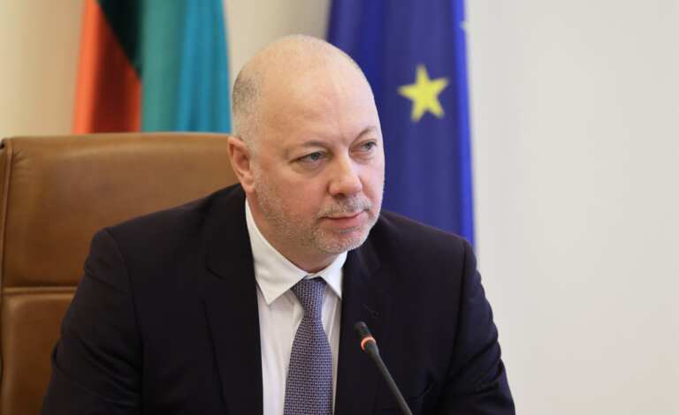 Росен Желязков ще участва в извънредното заседание на Европейския съвет в Брюксел