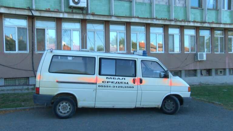 Слънцето причина за катастрофа с пострадала майка с дете в Средец