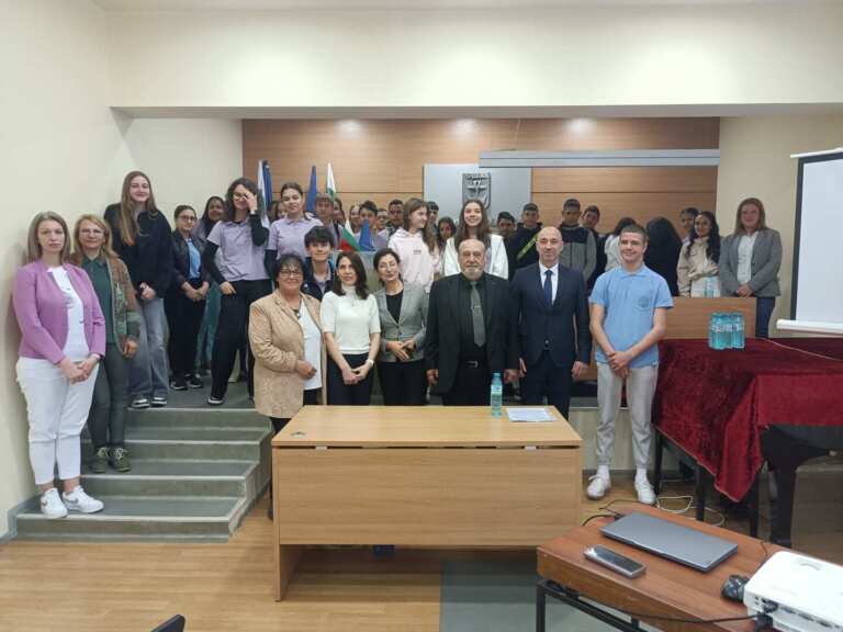 Апелативна прокуратура-Бургас и кметът на Созопол с лекция пред 50 ученици за вредата от наркотиците