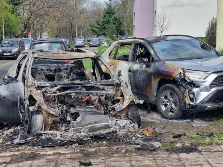 42 годишен бургазлия е задържан за палеж на четири автомобила