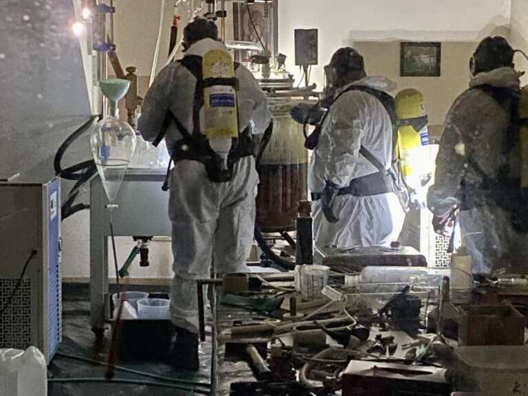 Разбиха високотехнологична нарколаборатория в с. Емона, ръководена от полски химик