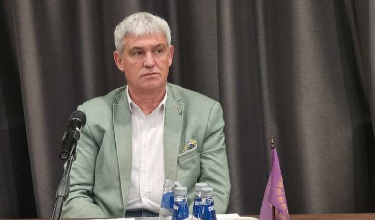 Трудът трябва да вади от капана на бедността, не да ни оставя там, казва президентът на КНСБ Пламен Димитров