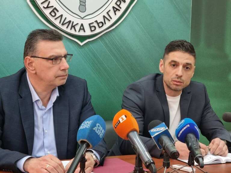 Разбиха наркодепо в с. Маринка: Килограм кокаин, открит в бетонно скривалище в земята /снимки/