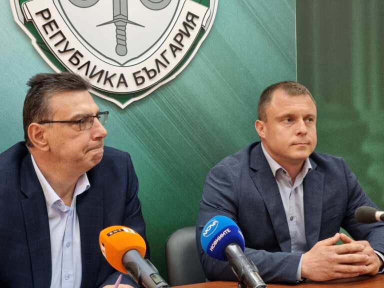 След трагедията в Поморие: Задържаният за убийството 91-годишен мъж направил няколко опита за самоубийство