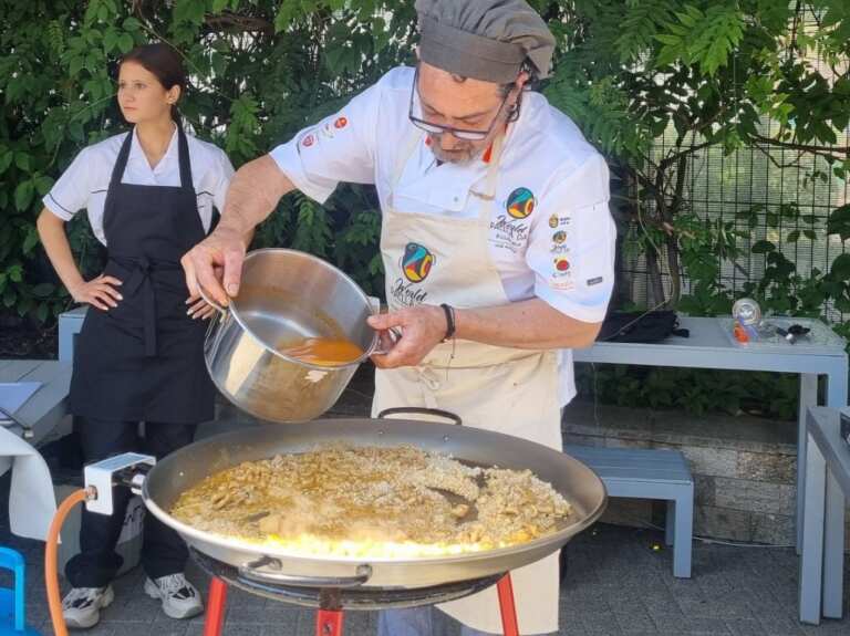 Червен килим, майсторски бульони и испанска страст бележат  World Paella Day Cup в Бургас