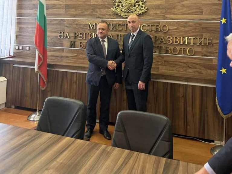 Созопол ще обнови градския парк  със средства от МРРБ