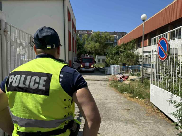 Пожар в спортната зала до стадион „Лазур“ – няма пострадали