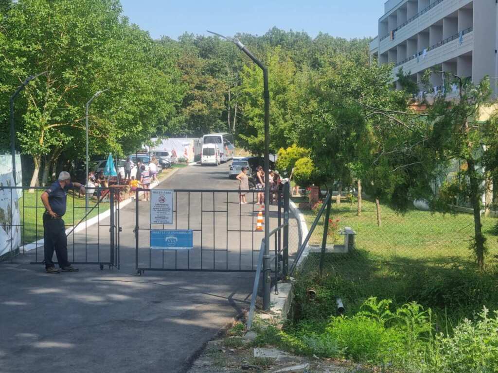 хотел китен паднало дете