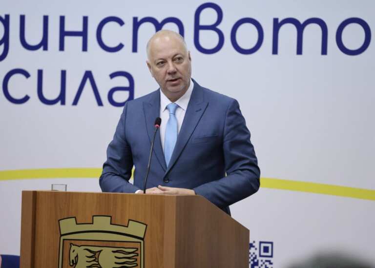 Желязков свиква Националния борд по водите