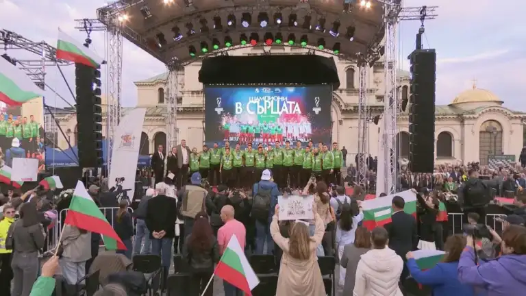 „Българи юнаци!“ – волейболистите разплакаха София от гордост и радост