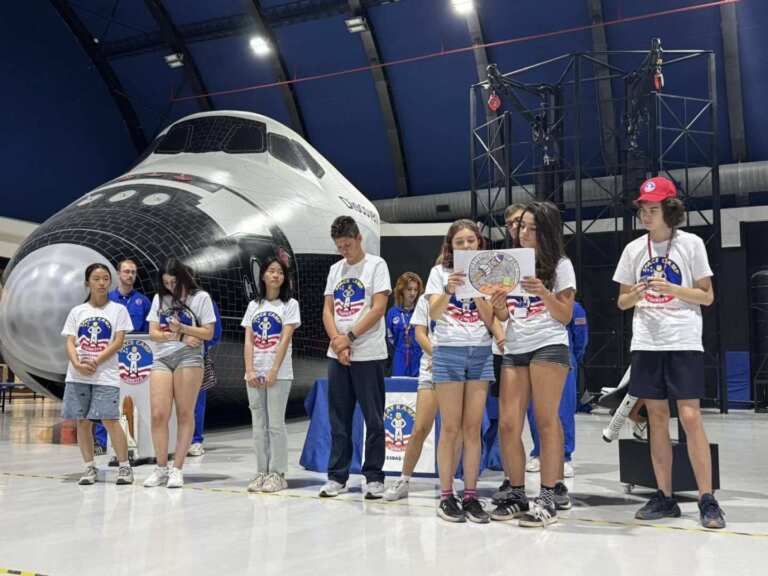 България с трима медалисти от Space Camp – лагерът по модел на НАСА