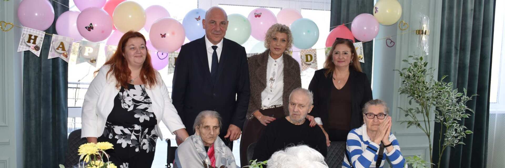 574244625_1287341880087591_8866618678952376300_n-2046x682