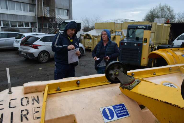 Фирмите за зимна поддръжка на пътищата заявиха готовност за работа при снеговалеж 
