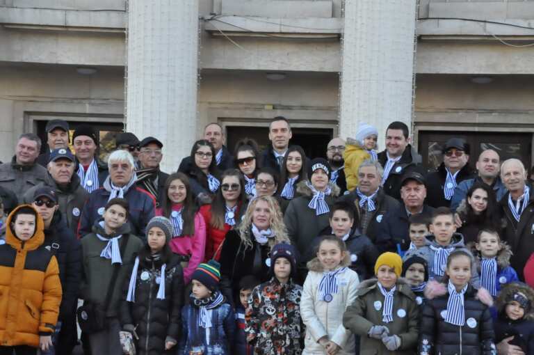 Кметът отново кани имениците на Никулден за златна снимка пред Община Бургас