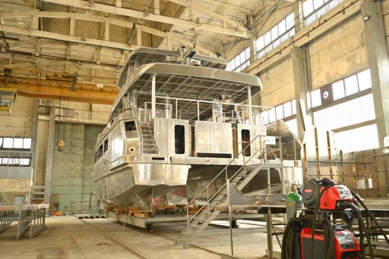 В Бургас започва производство на катамарани с инвестиция от 20 млн. евро