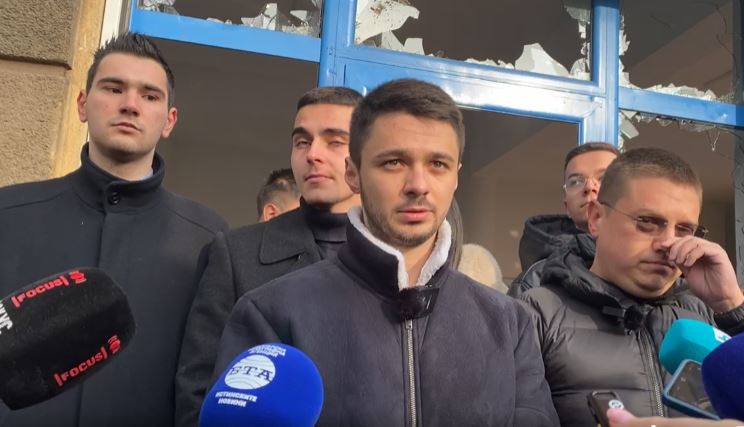 Щяхме ли да трошим собствения си офис? – МГЕРБ отговаря на обвиненията