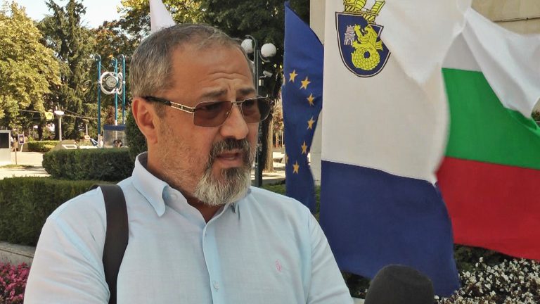 Д-р Митев: Изпратихме на екарисажа 48 кг. развалено месо от Рибния фест, не мога да позволя 5000 човека да се натръшкат!