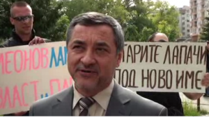 на снимката: Валери Симеонов от НФСБ този път става депутат
